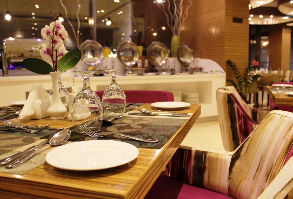 Best Western Plus Pearl Creek Dubai Exterior photo