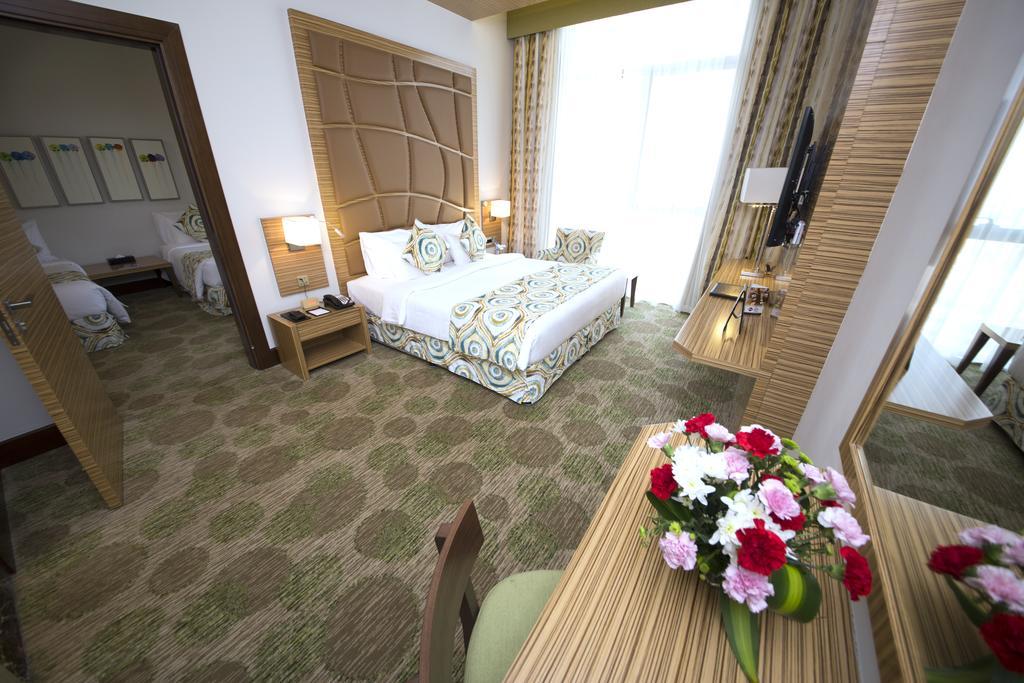 Best Western Plus Pearl Creek Dubai Room photo